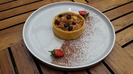 Jardin Cafe, Tempat Nongkrong Asyik di Pusat Kota Bandung Jardin Cafe (IG/@jardinbdg)