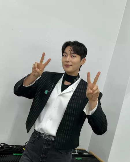 Yoon Doojoon jadi Pembawa Acara Variety Show K-Food Terbaru Yoon Doojoon dan Kwanghee jadi Pembawa Acara K-Food Terbaru