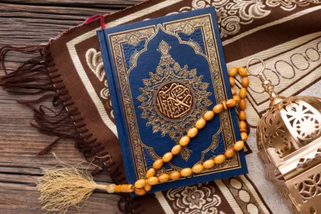 Inilah Malam Nuzulul Qur’an 2025. Jangan Sampai Ketinggalan Ilustrasi Nuzulul Quran (Freepik)