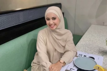 Adzillanie Izzati Bagikan Cara Atasi Wajah Kering dan Sensitif Adzillanie Izzati bagikan tips atasi kulit wajh kering