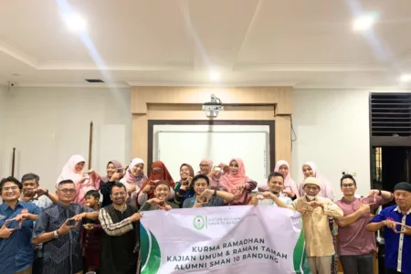 Program Kurma Ramadhan IKA SMAN 10 Bandung: Edukasi Kesehatan dan Silaturahmi Alumni Program Kurma Ramadhan IKA SMAN 10 Bandung: Edukasi Kesehatan dan Silaturahmi Alumni