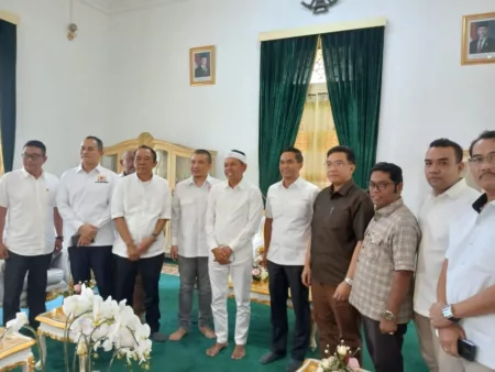 Kisruh Kepemimpinan KADIN Jabar, Dedi Mulyadi Ajak Pihak Bersebrangan Bersatu Pertemuan Pengurus Pusat KADIN Indonesia dengan Gubernur Jawa Barat Dedi Mulyadi
