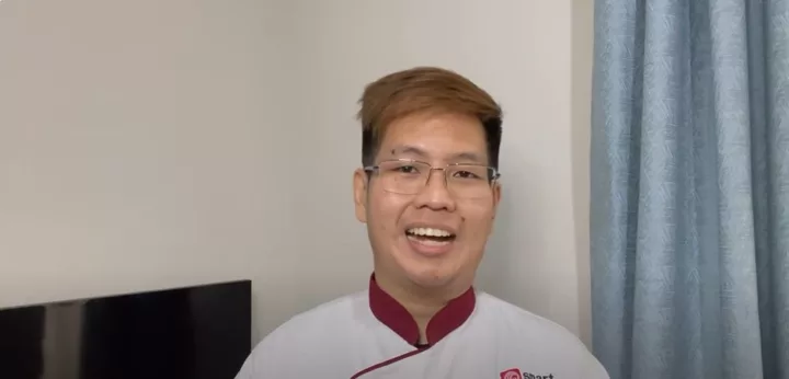 Menyangrai terigu dalam pembuatan cookies ala Mickey's Little Pastry