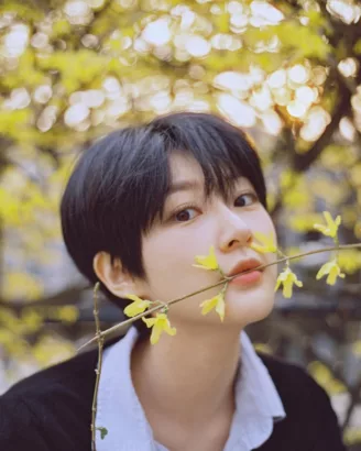 Rumor Kim Sae Ron Sudah Menikah (IG/ron.sae)