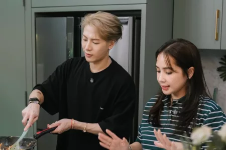 Nagita Slavina Ngabuburit Bareng Jackson Wang Nagita Slavina Ngabuburit Bareng Jackson Wang (@raffinagita1717)