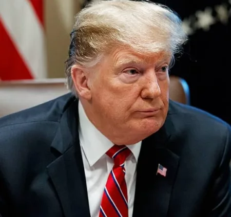 Trump Umumkan Lima Kripto Masuk Cadangan Strategis AS Trump Umumkan Lima Kripto Masuk Cadangan Strategis AS