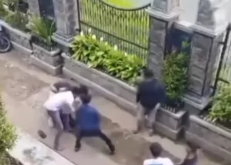 Viral Pengeroyokan di Situ Wanayasa, Polisi Tangkap Tiga Pelaku Viral Pengeroyokan di Situ Wanayasa, Polisi Tangkap Tiga Pelaku