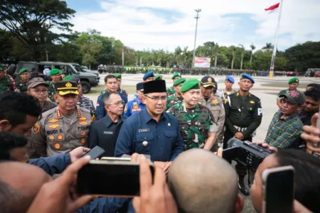 Wali Kota Bandung Pastikan Keamanan dan Kenyamanan Selama Libur Lebaran 1446 H Walikota Bandung Muhammad Farhan