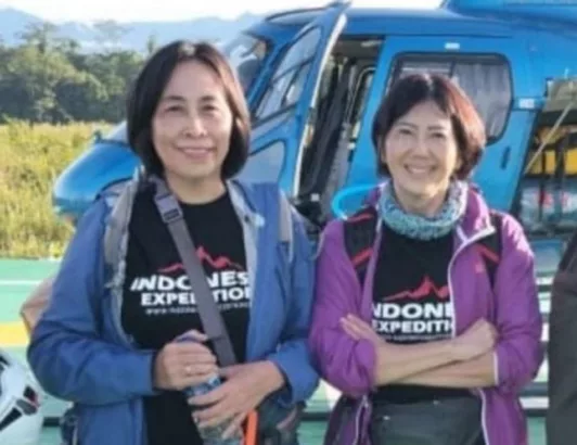 Dua Pendaki Gunung Cartenz Meninggal Dunia