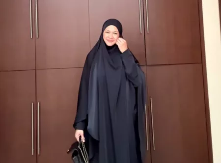 Penampilan Baru Donna Harun Bikin Pangling! Penampilan Baru Donna Harun Bikin Pangling! (@donnaharunofficial)