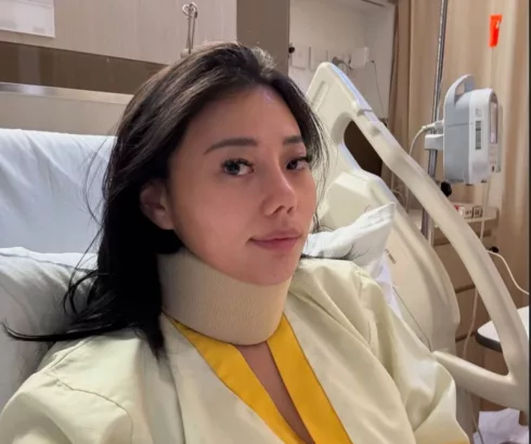 Wendy Walters diseruduk Jetski (@wendywalters)