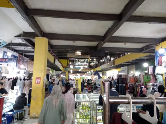 Garut Plaza Diserbu Pengunjung Jelang Idulfitri