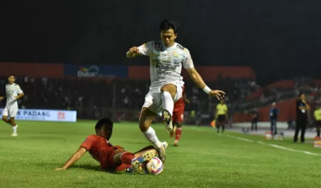 Menghadapi Borneo FC Seusai Libur, Persib Dipastikan Tanpa Dua Pemain Pilar Ini Menghadapi Borneo FC Seusai Libur, Persib Dipastikan Tanpa Dua Pemain Pilar Ini