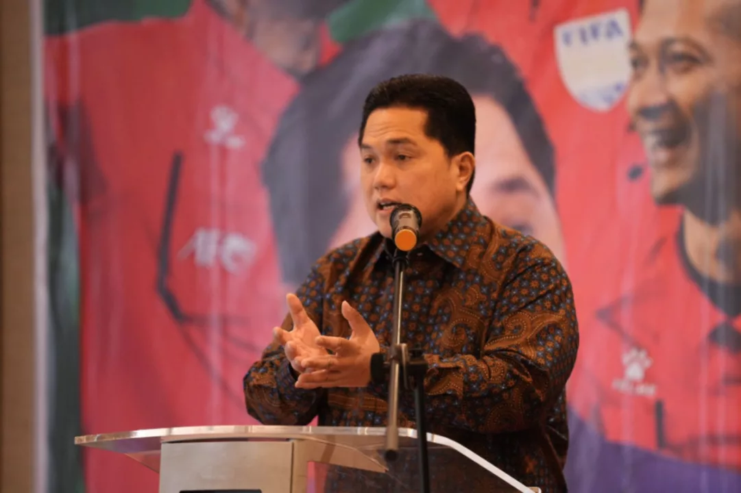 Ketua Umum PSSI, Erick Thohir, jawab rumor naturalisasi Miliano Jonathans