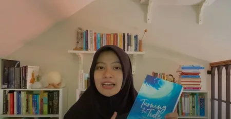 Indah Nurbaeti Bedah Buku Islami Karya Penulis Sumadin Indah Nurbaeti bedah buku Turning the Tide: Membangkitkan Hati dan Jiwa Perempuan