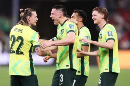 Jackson Irvine Soroti Kelemahan Lini Tengah Timnas Indonesia
