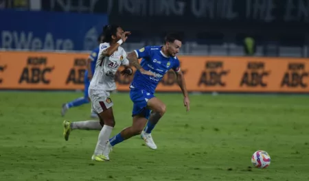 Kalahkan Persik Kediri, Marc Klok Sebut Ini Momentum Yang Baik Libur Hari Raya, Bojan Hodak Yakin Pemainnya Dapat Menjaga Berat Badan