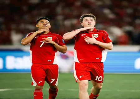 Oxford United bangga dengan kontribusi Marselino Ferdinan dan Ole Romeny di Timnas Indonesia