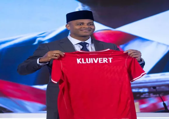 Pelatih Timnas Indonesia, Patrick Kluivert mengucapkan selamat lebaran