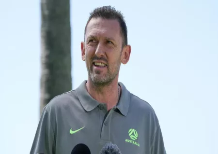 Pelatih Australia Pede Bisa Sikat Timnas Indonesia Pelatih Australia, Tony Popopvic, optimis bisa kalahkan Timnas Indonesia di Kualifikasi Piala Dunia 2026