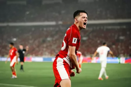 Selain Hubner, Inilah Beberapa “Preman” yang Pernah Mengawal Pertahanan Timnas Indonesia Bukan cuma Justin Hubner, inilah beberapa pemain galak di lini pertahanan Timnas Indonesia
