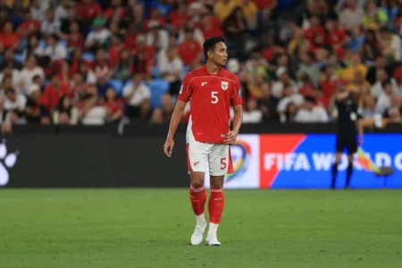 Lawan Bahrain, Rizky Ridho Kembali Dipasangkan dengan Jay Idzes? Rizky Ridho kembali berduet dengan Jay Idzes?