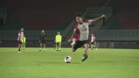 Timnas U-17 Indonesia Jalani Umrah Jelang Piala Asia 2025 Timnas U-17 Indonesia jalani umrah sebelum Piala Asia 2025