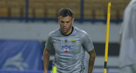 Menjadi Pencetak Goal Terbanyak di Persib, Tyronne Del Pino Bicara Mentalitas Gelandang Persib Ini Baru Pertama Kali Rasakan Suasana Idul Fitri