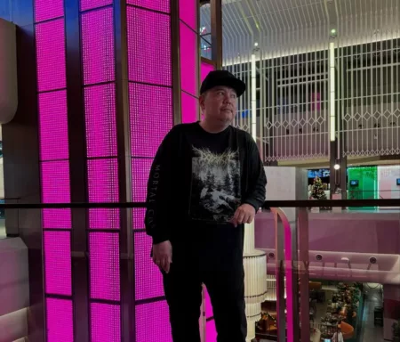 Soleh Solihun Sebut Mendiang Ricky Siahaan Gitaris Humoris (@rickysiahaan)