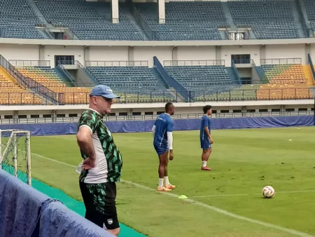 Bojan Hodak Sumringah Rezaldi Hehanusa Mulai Bergabung Dengan Tim Tak Lama Lagi Bangun Training Ground, Bojan Hodak Sambut Gembira Rencana Management