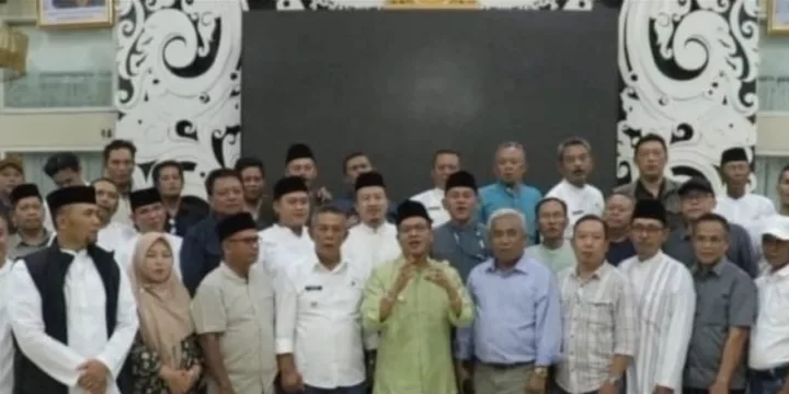 Bupati Bandung Bahas Koperasi Merah Putih Bersama APDESI