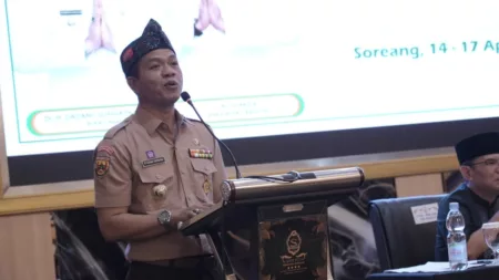 Bupati Bandung Dadang Supriatna
