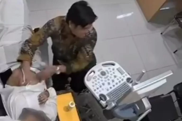 Potongan Gambar Ulah Dokter Bejat Lecehkan Pasien Saat pemeriksaan USG