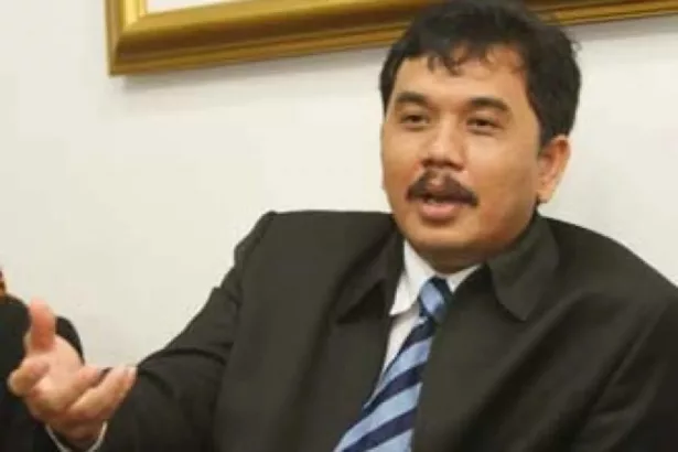 Dr. Syahganda Nainggolan Sabang Merauke Circle