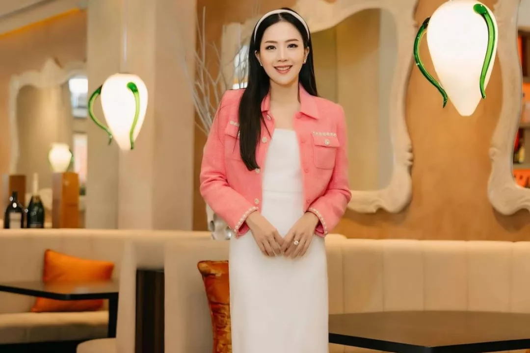 Agnes Jennifer Ungkap Perselingkuhan Suami dengan Sosok Viral Gayung Love Pink (@agnes_jennifer)