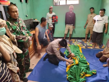 Sesosok Mayat Ditemukan di Sungai Cibeurem Pangatikan Garut Sesosok Mayat Ditemukan di Sungai Cibeurem Pangatikan Garut