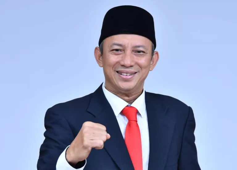 Komisioner KPID Jawa Barat, Dadan Hendaya,
