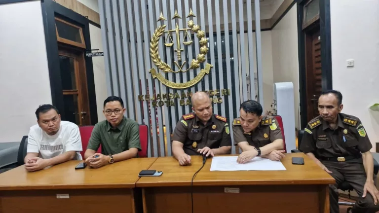 Konfrensi Pers Kejari Kota Bandung
