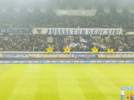 Persebaya Menghadapi Arema Berakhir Imbang, Persib Hanya Butuh 2 Point Untuk Juara