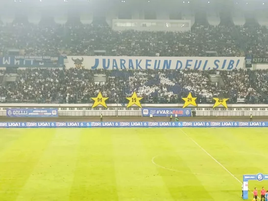 Persebaya Menghadapi Arema Berakhir Imbang, Persib Hanya Butuh 2 Point Untuk Juara