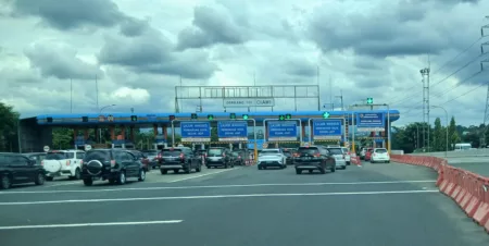 Jasamarga Terapkan Contraflow di Tol Jagorawi, Antisipasi Lonjakan Wisatawan Saat Libur Lebaran Pintu Tol