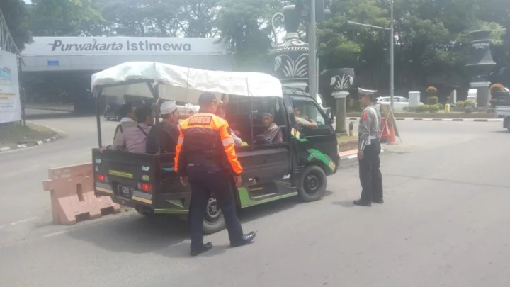 Polisi Imbau Warga Tidak Gunakan Pikup Angkut Penumpang Saat Lebaran