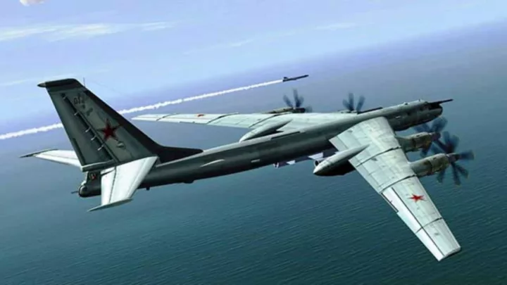 Pesawat Pembom Tu-95 BUatan Rusia