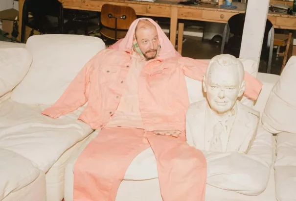 Bon Iver Gelar Sesi Dengar Ekslusif Di Taman Jakarta (@boniver)