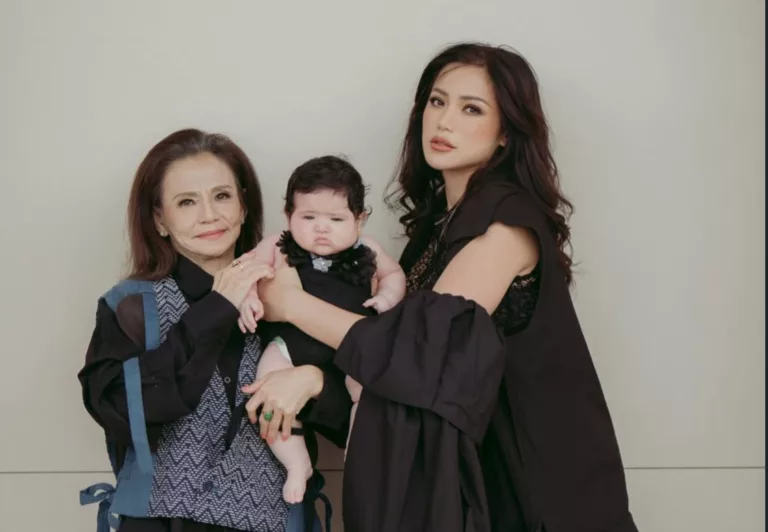 Tampil Menawan, Jessica iskandar Pemotretan Tiga Generasi (@inijedar)