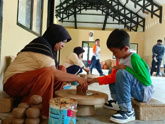 Wisata Edukasi UPTD Sentra Keramik Plered, Purwakarta.
