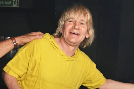 Zak Starkey drummer The Who Resmi keluar Zak Starkey drummer The Who Resmi keluar