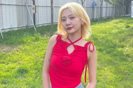 Ahn Ji Young BOL4 Akhiri Kontrak dengan Shofar Entertainment Ahn Ji Young BOL4 berpisah dengan Shofar Entertainment