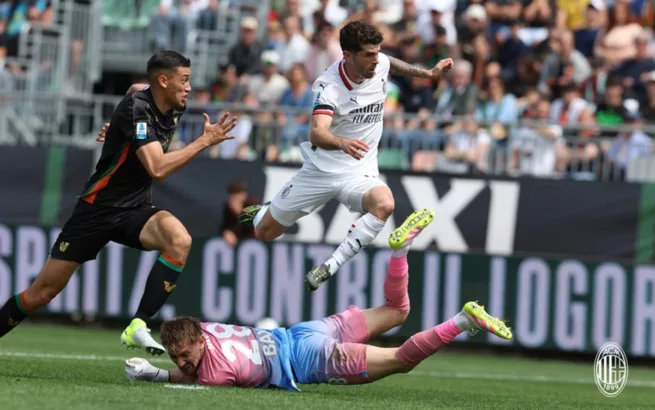 Blunder di menit awal jadi mimpi buruk Venezia