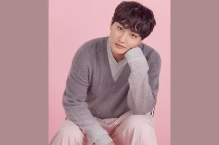 Idol Generasi Pertama, Kangta Resmi Perpanjang Kontrak Idol generasi pertama, Kangta perbarui kontrak dengan SM Entertainment